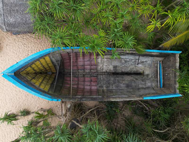 Building Project: From Fishing Boat to Luxury Stay